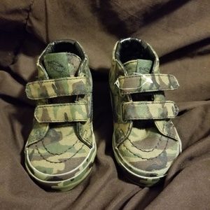Toddler boys Army fatigue Vans